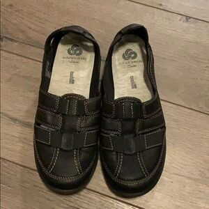 Clarks Cloud Steppers 
Women’s shoes